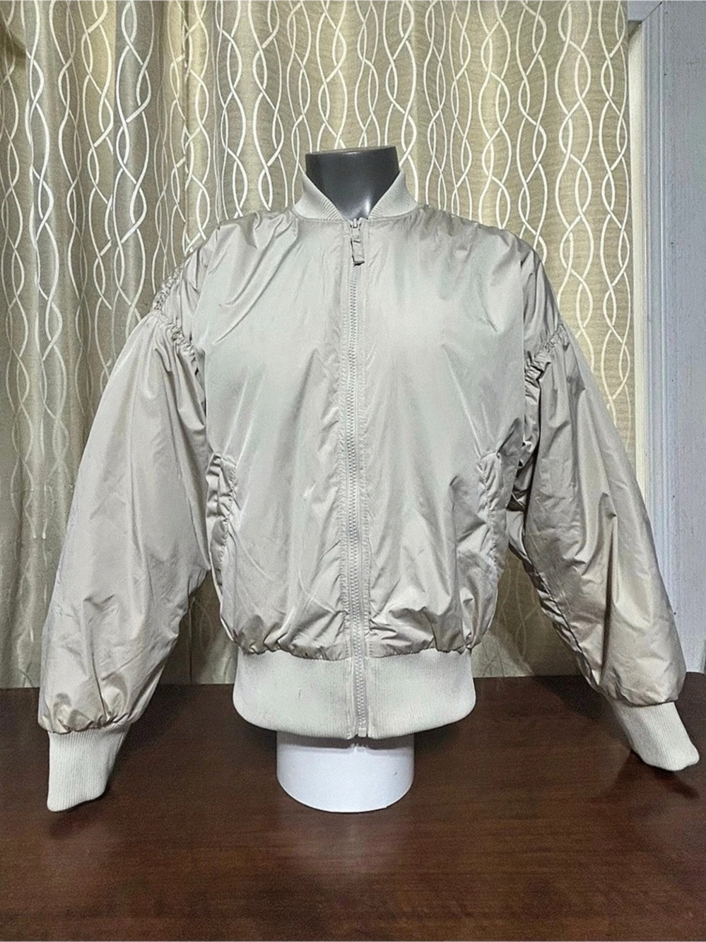 Old Navy Go-H2O Water-Resistant Bomber Jacket Beige Small